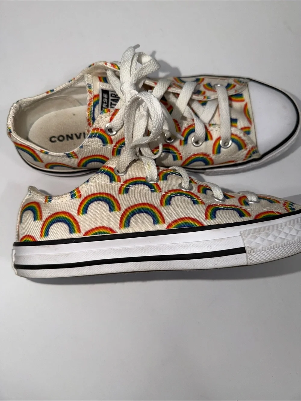 Converse Kids White Canvas Low-Top Sneakers with Rainbow Size 3